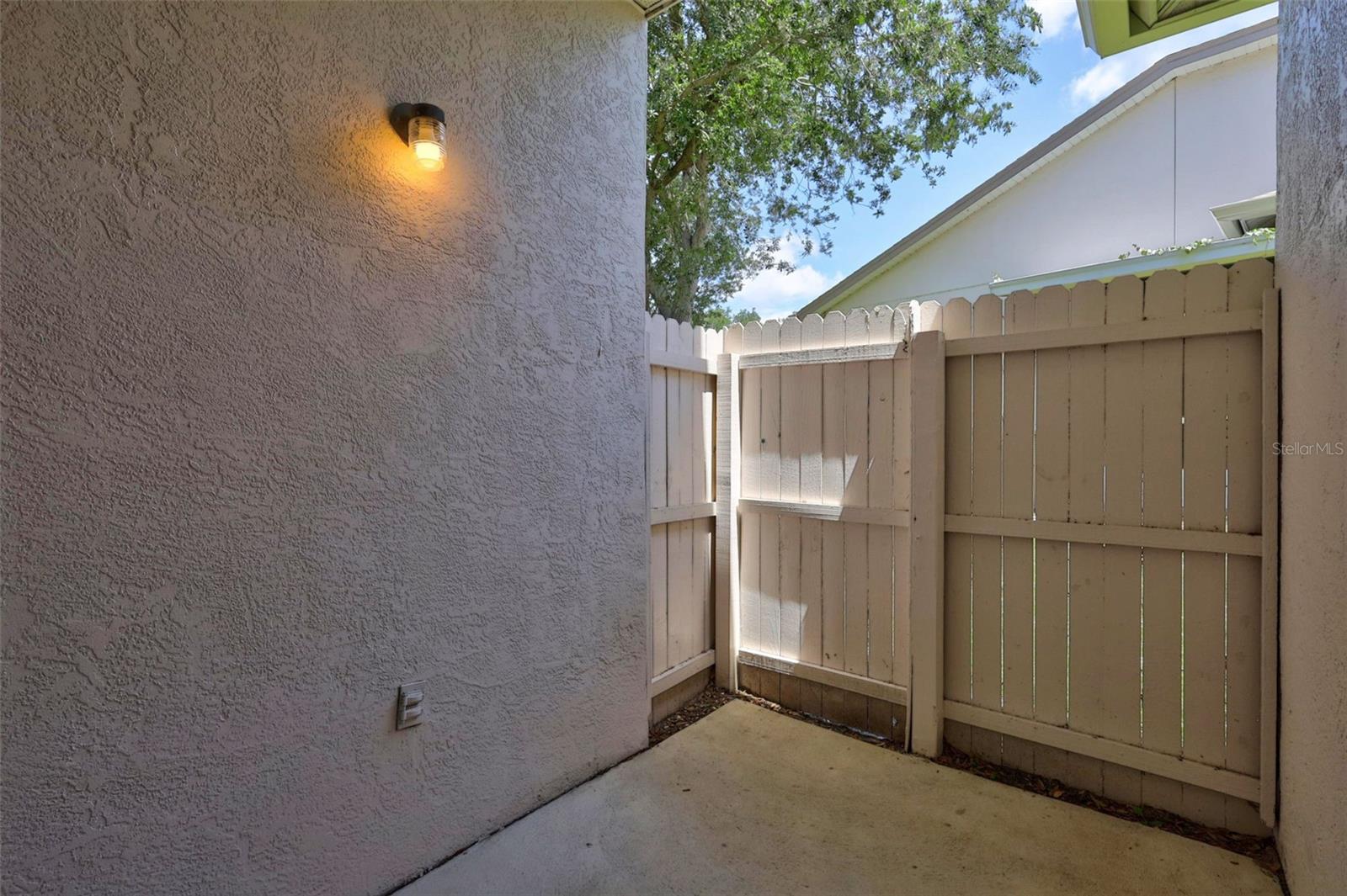 TWELVE OAKS I OF TARA - Residential