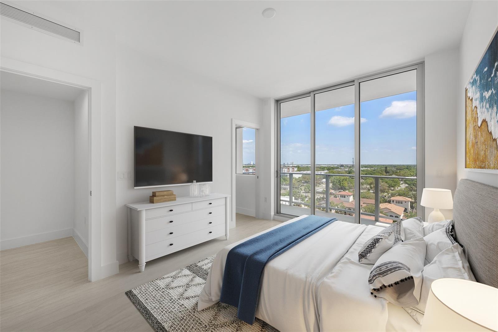 WESTSHORE YACHT CLUB AQUA TOWER - Residential