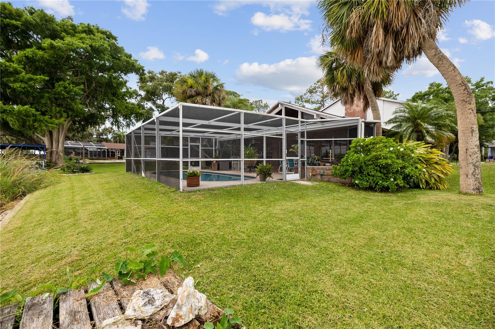GNUOY PARK - Residential