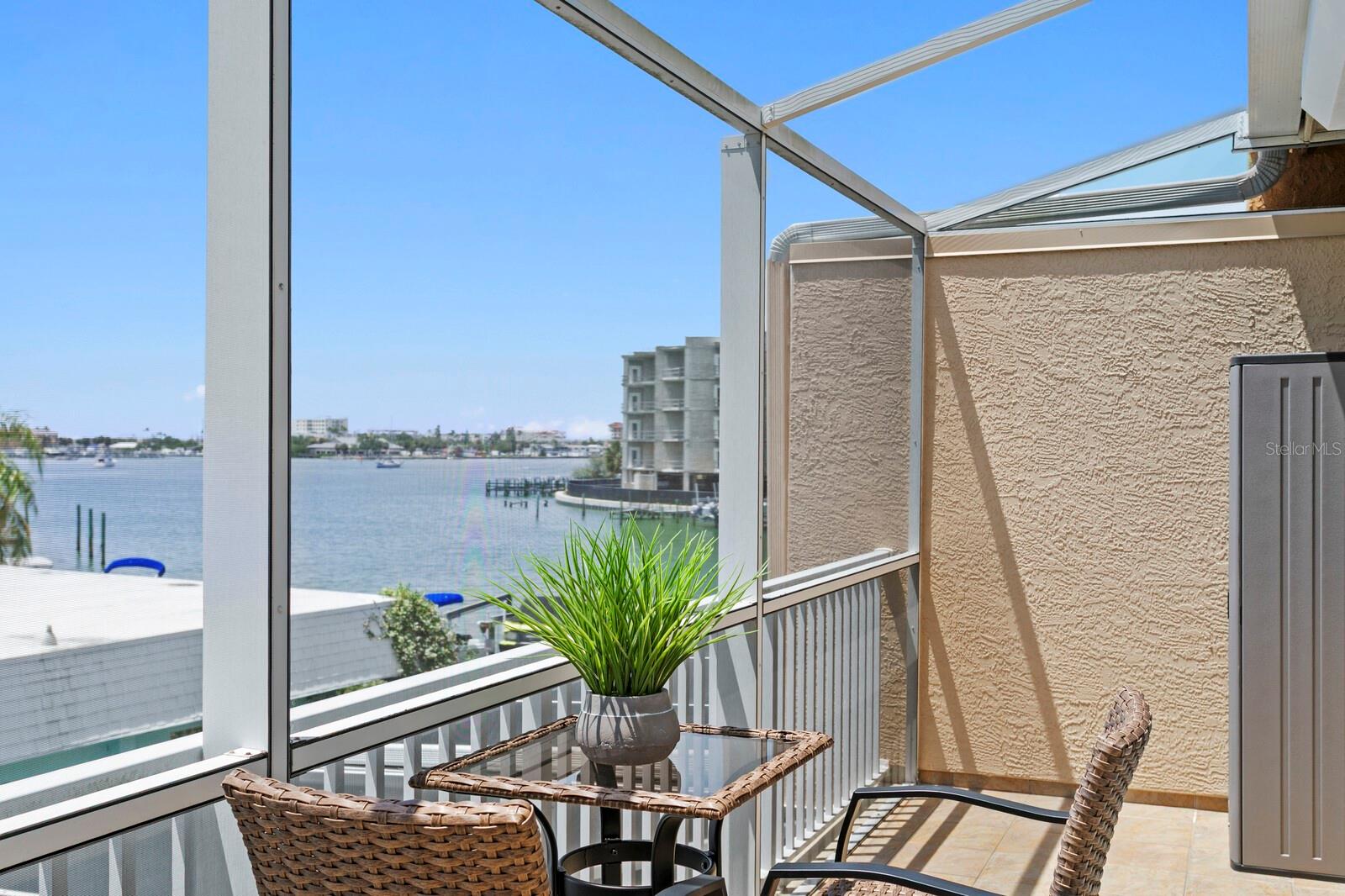 DOLPHINS LANDING - Residential