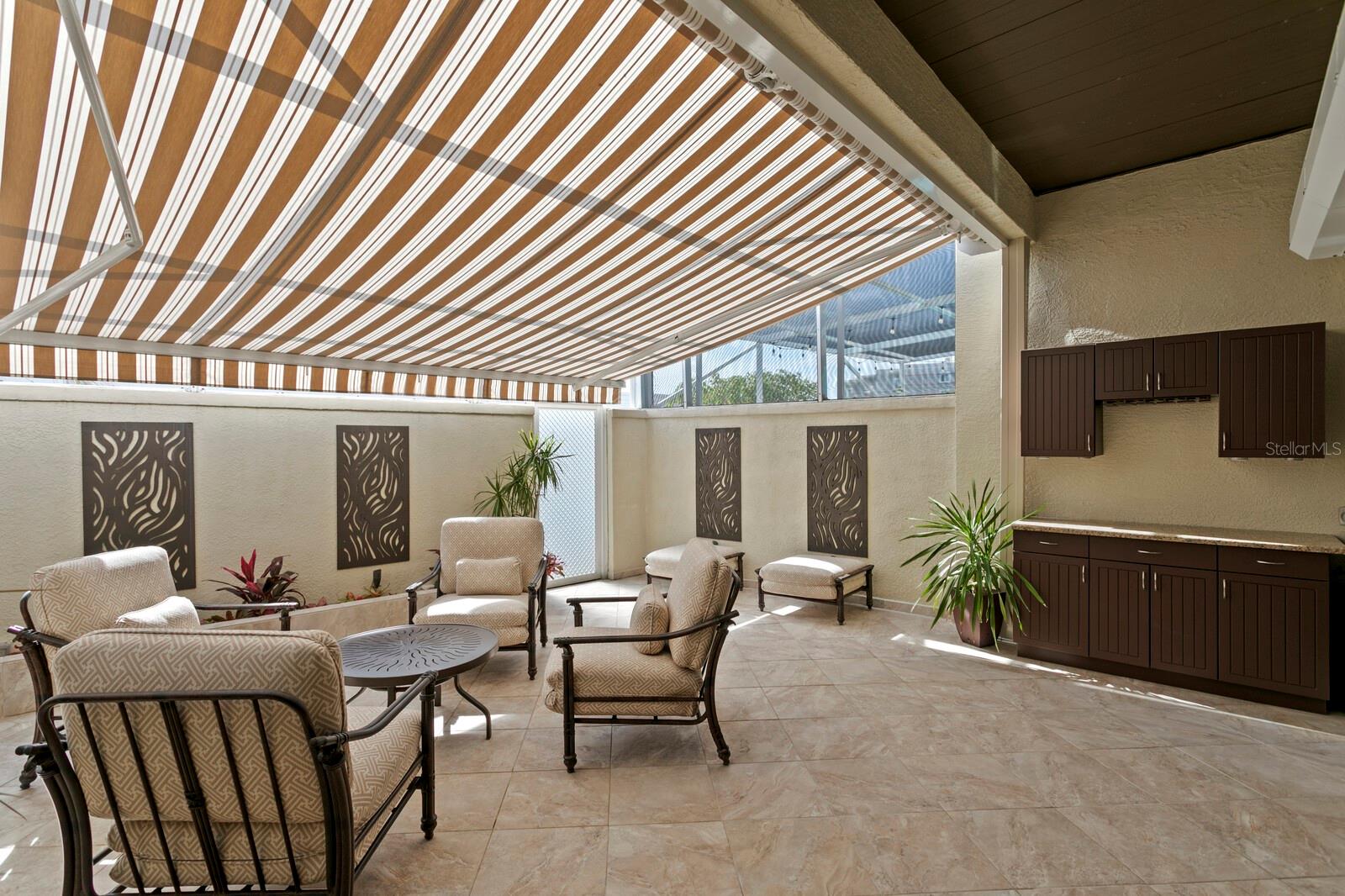 DOLPHINS LANDING - Residential
