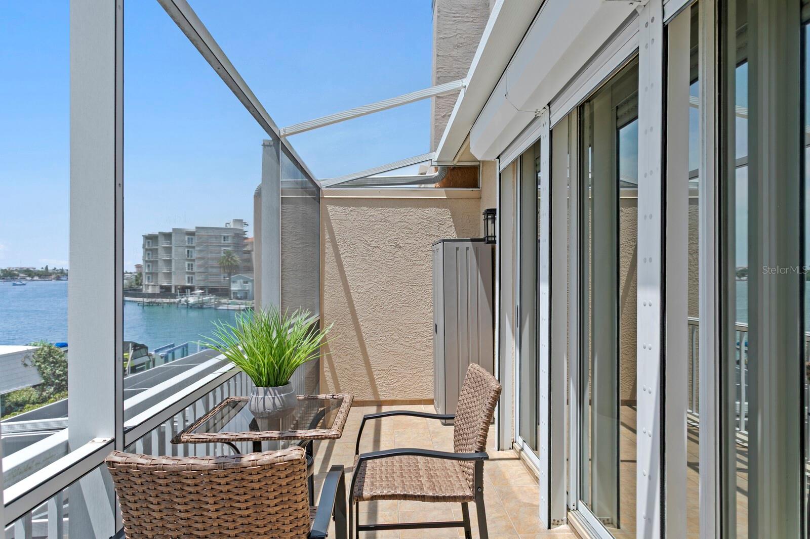DOLPHINS LANDING - Residential