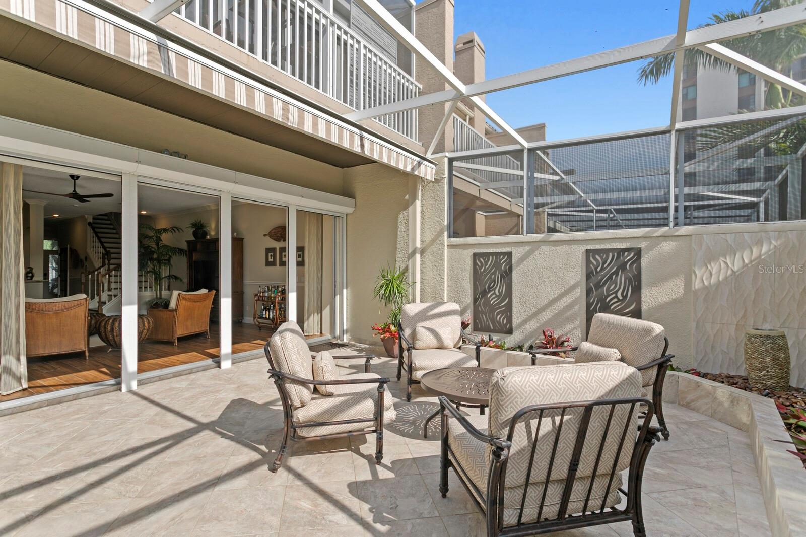 DOLPHINS LANDING - Residential