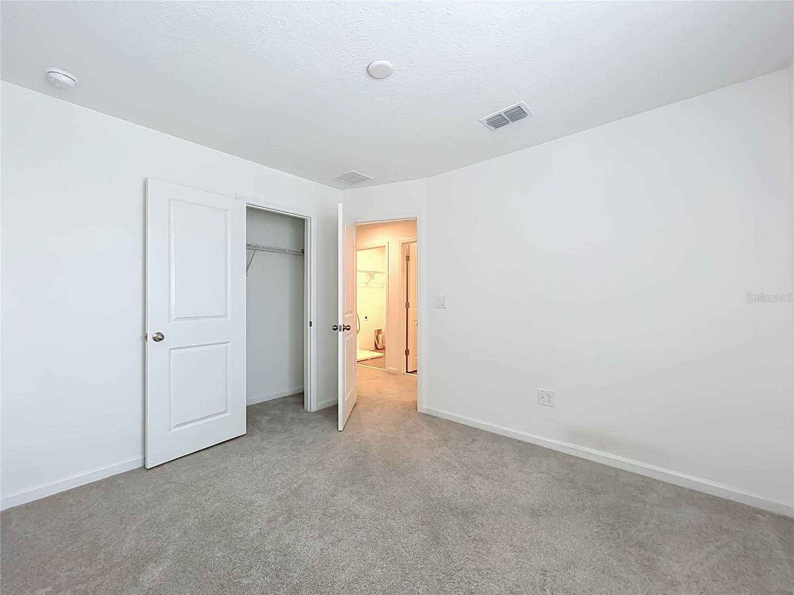 SPRING ISLE PALMS - Residential