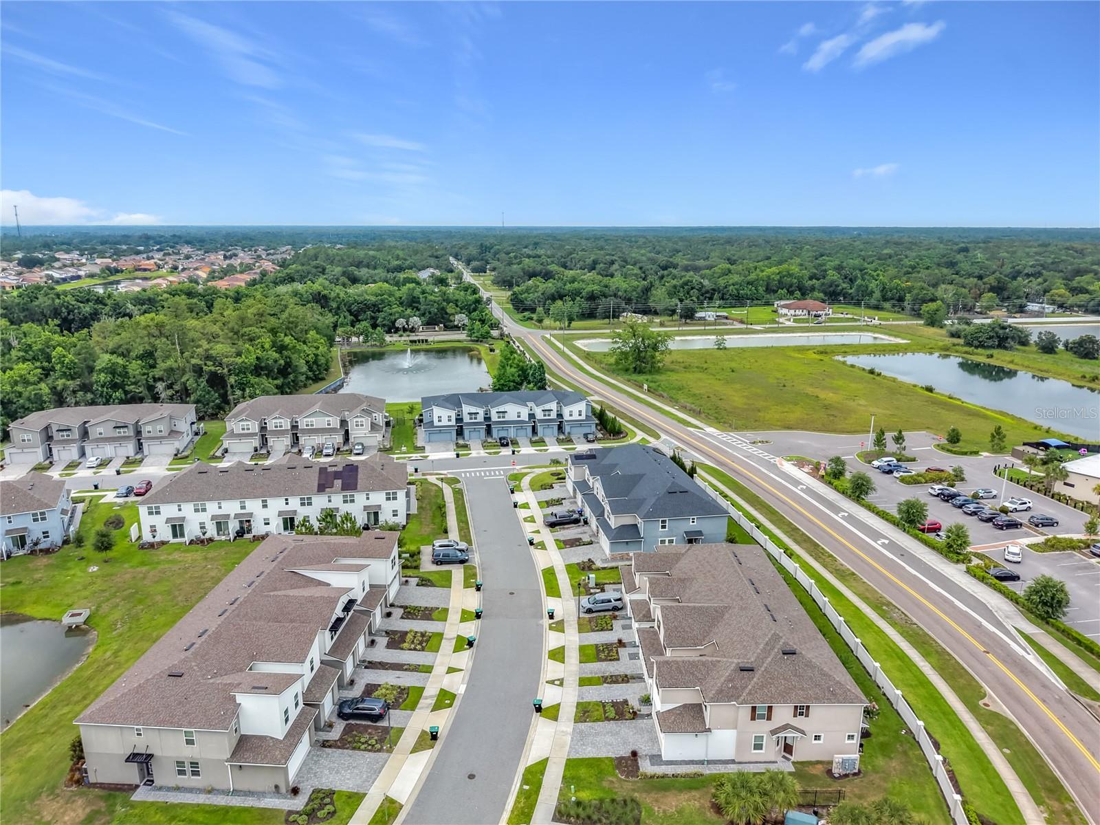 SPRING ISLE PALMS - Residential