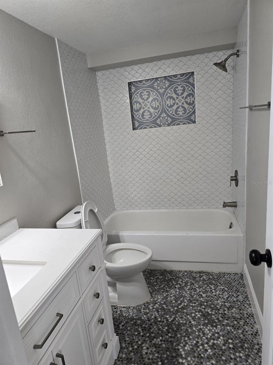 REGENCY PARK - Residential Lease