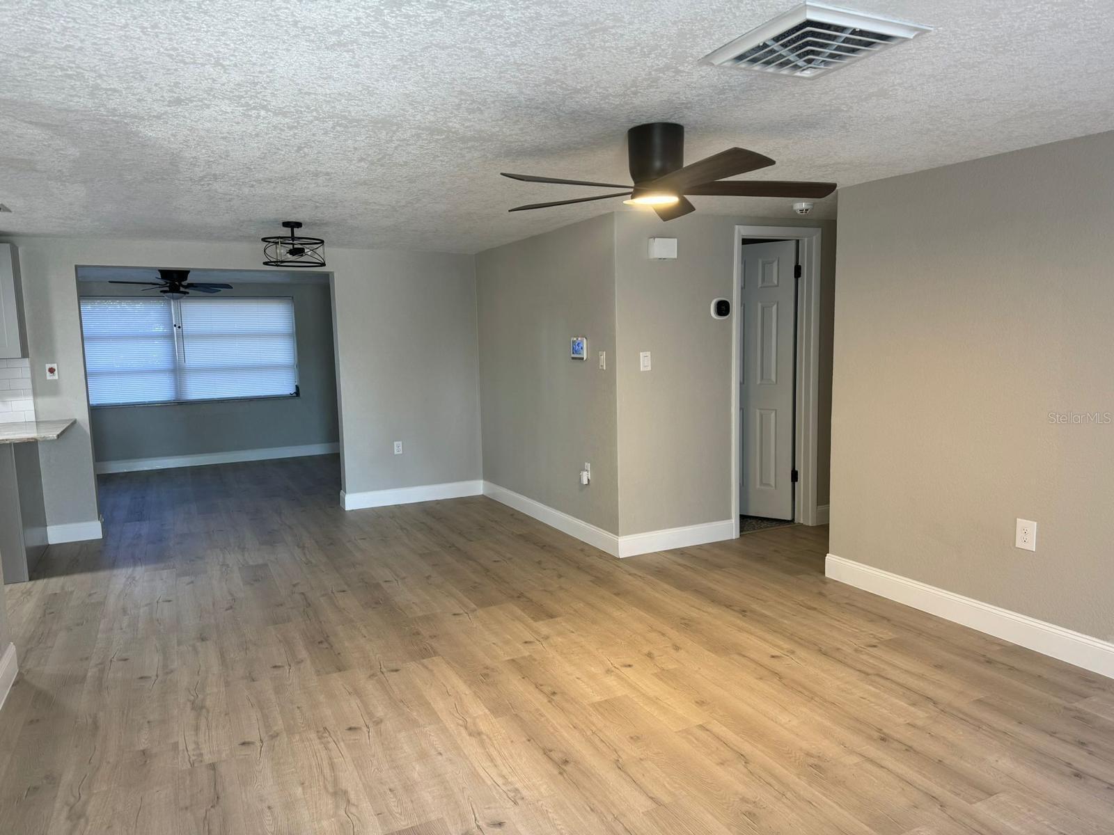 REGENCY PARK - Residential Lease