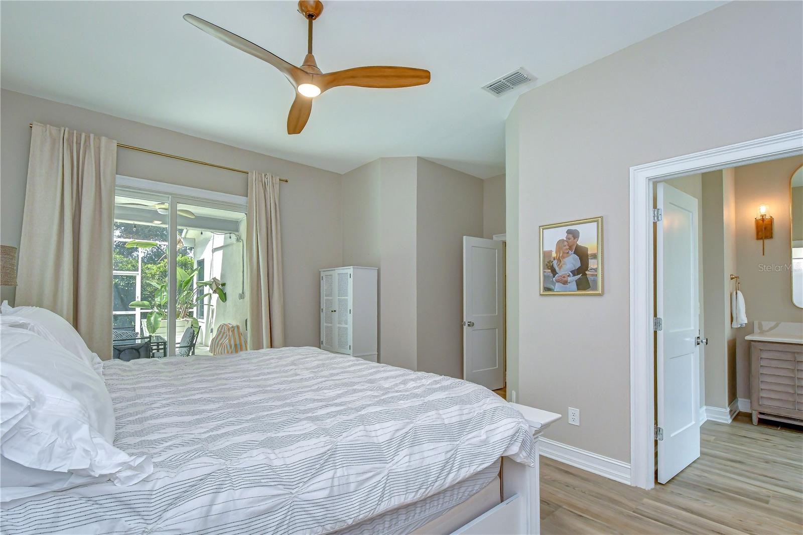 RIVER HILLS COUNTRY CLUB - Residential