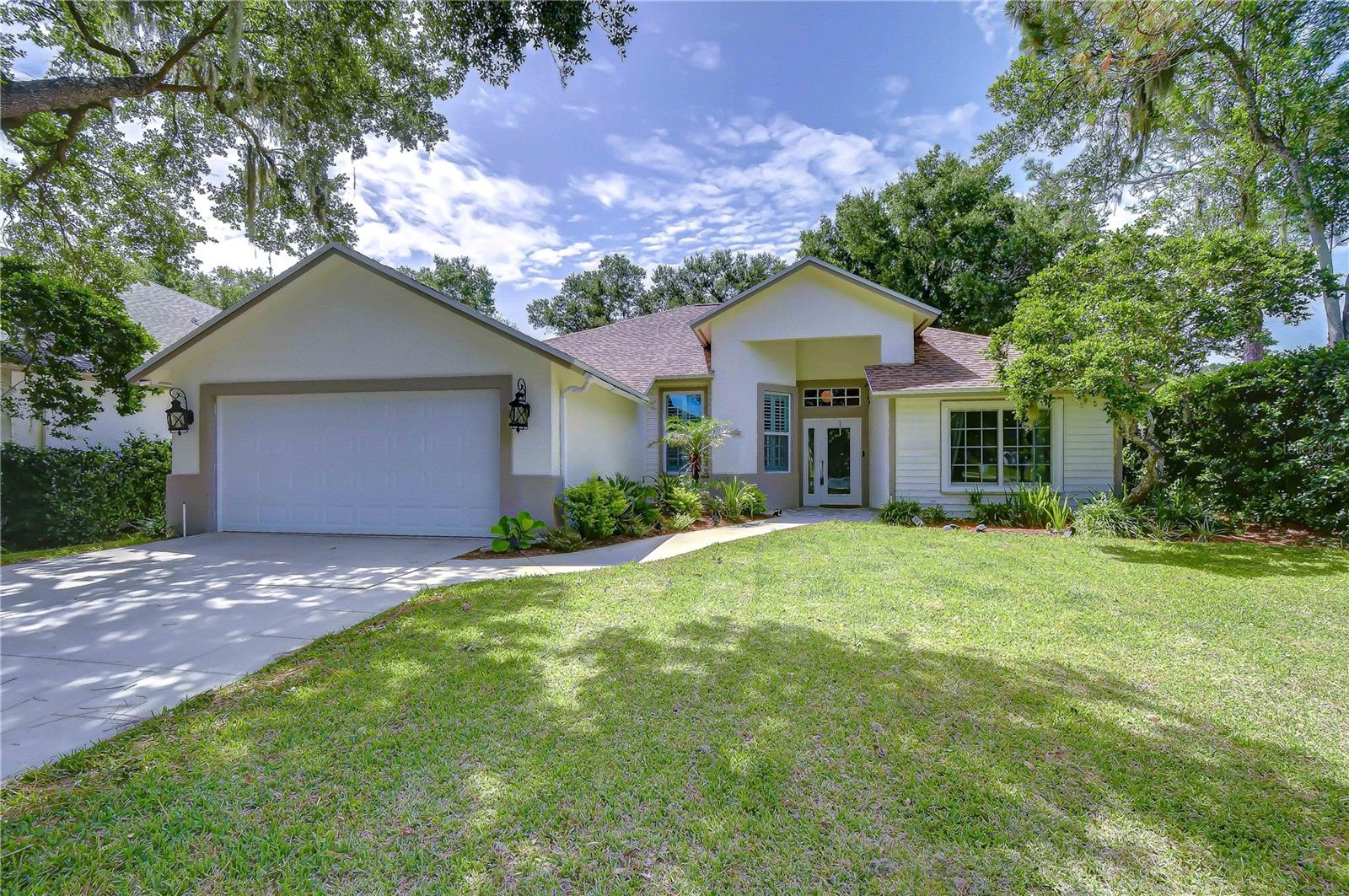 RIVER HILLS COUNTRY CLUB - Residential