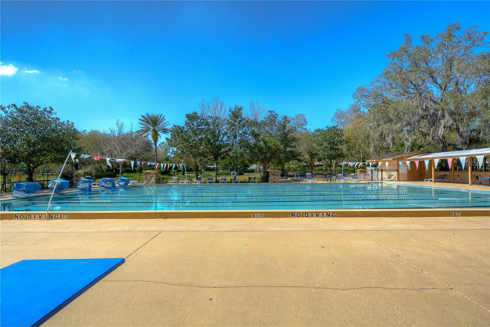 RIVER HILLS COUNTRY CLUB - Residential