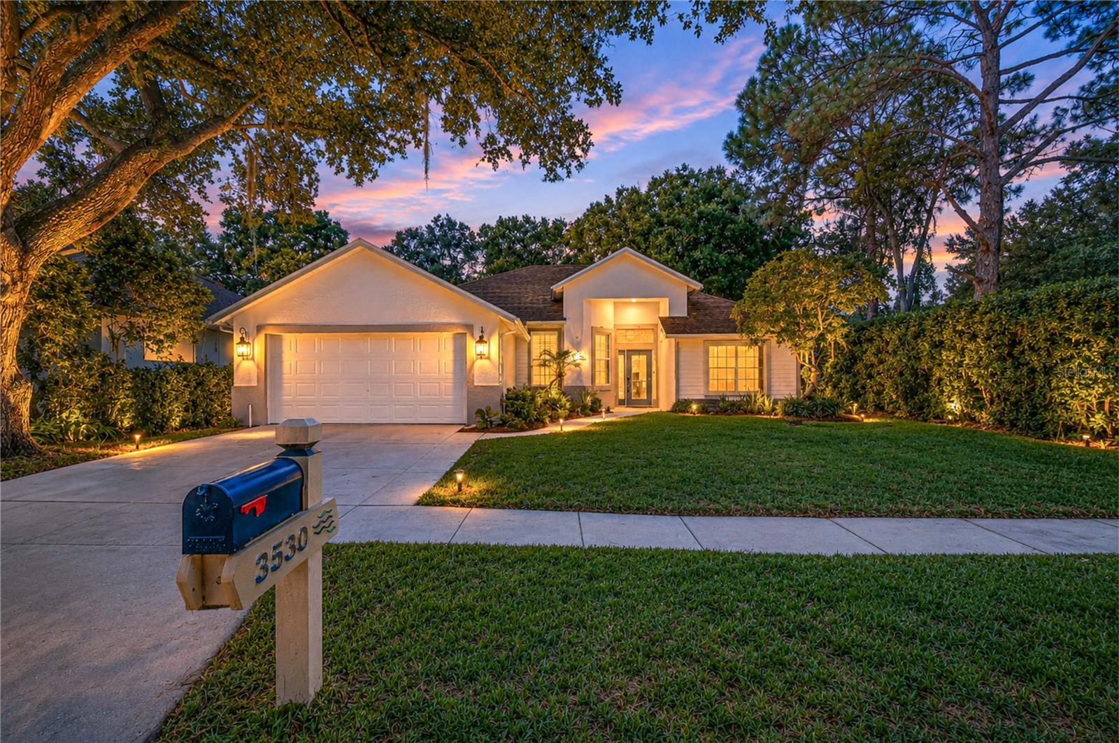 RIVER HILLS COUNTRY CLUB - Residential