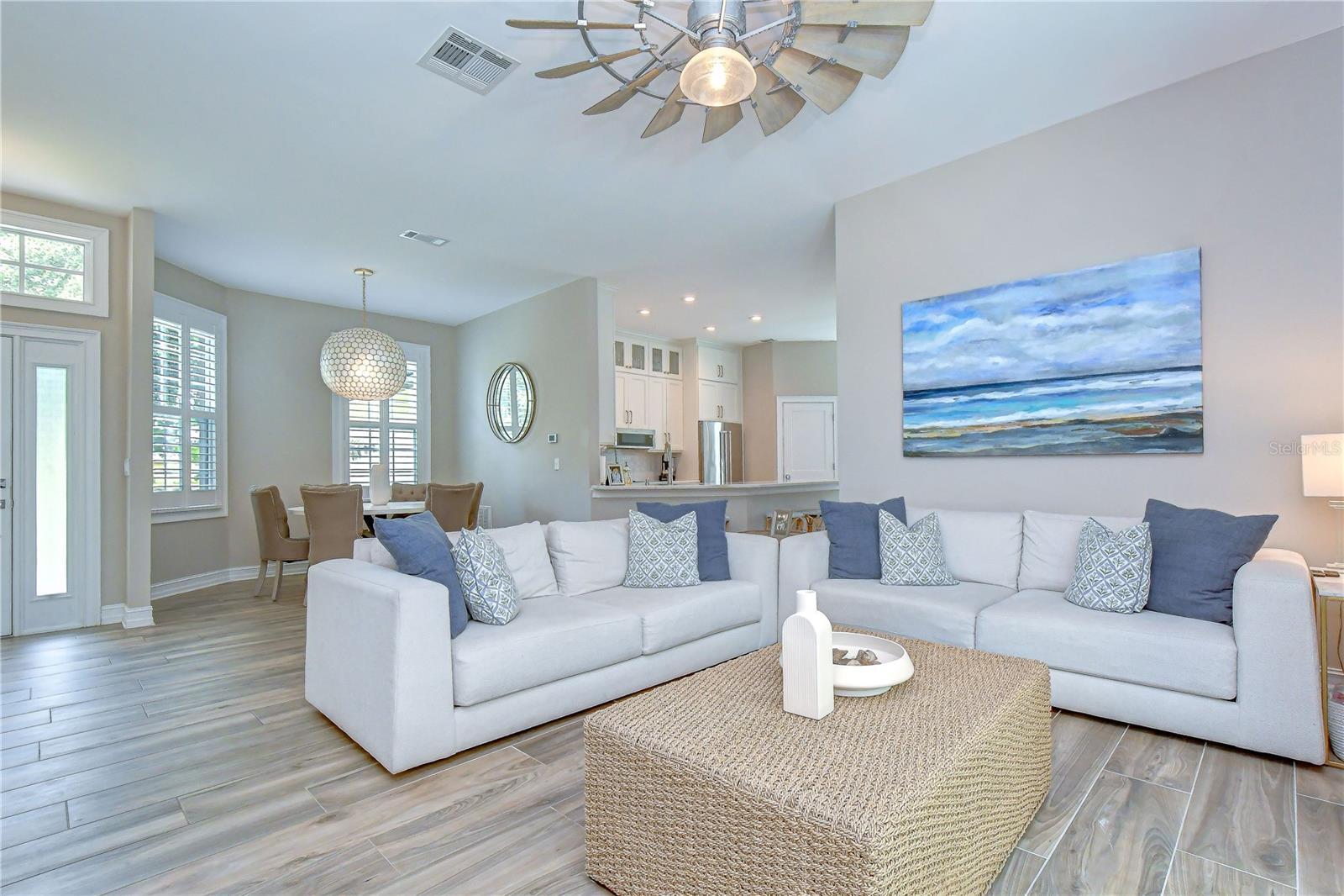 RIVER HILLS COUNTRY CLUB - Residential