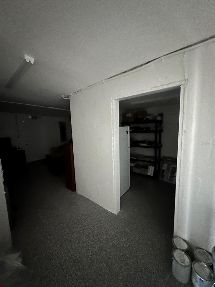 SOUTH VENICE UN 4 - Commercial Lease