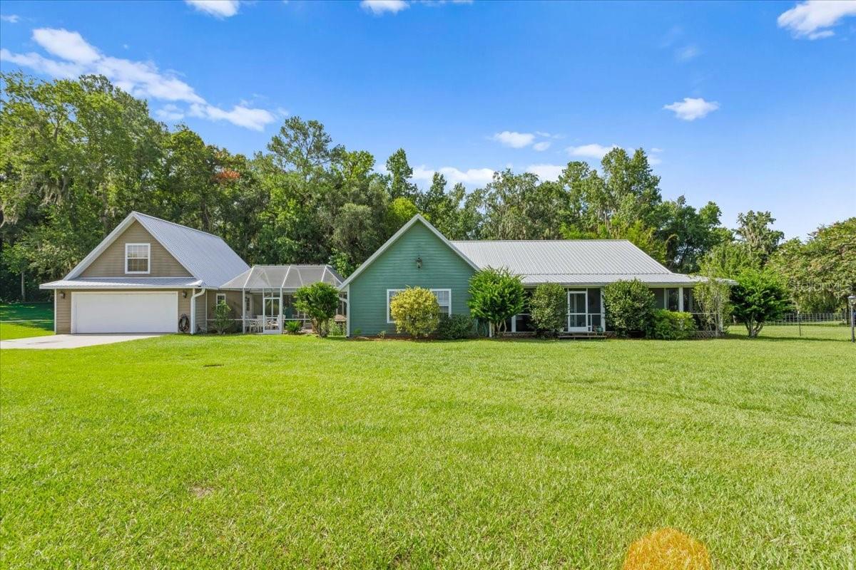 ROLLING HILLS - Residential