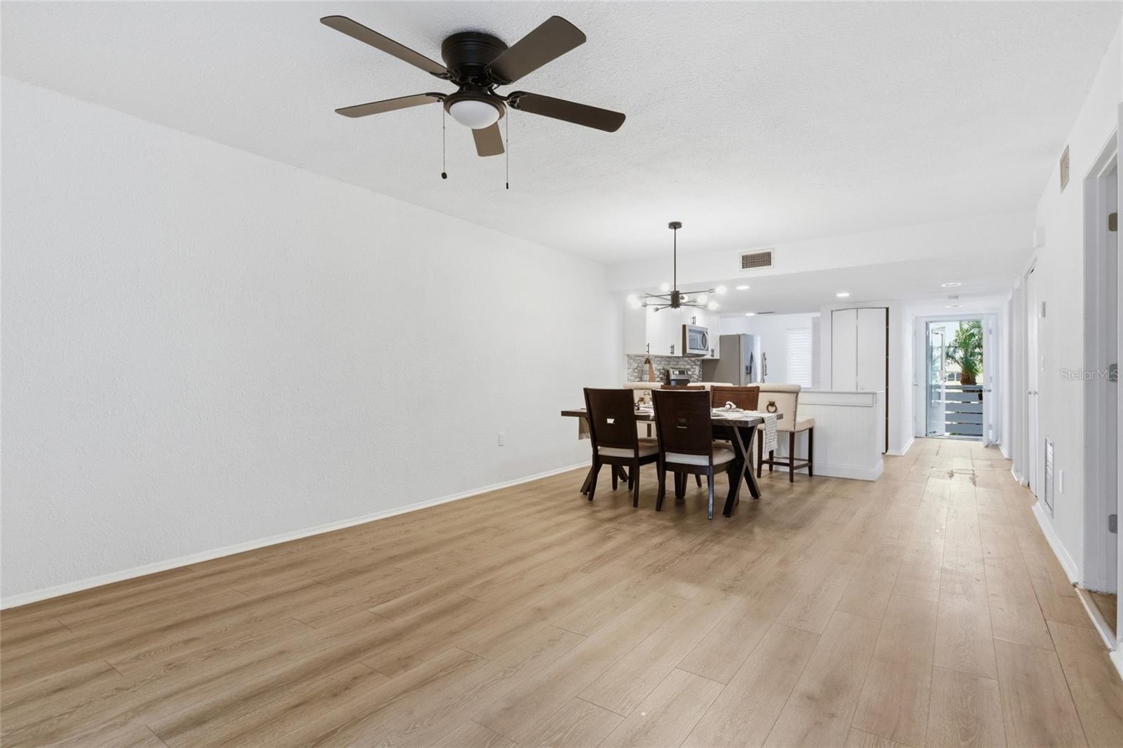 FIDDLERS GREEN PH 01 BLDG 08 - Residential