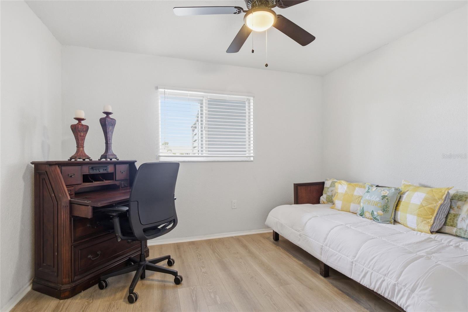FIDDLERS GREEN PH 01 BLDG 08 - Residential