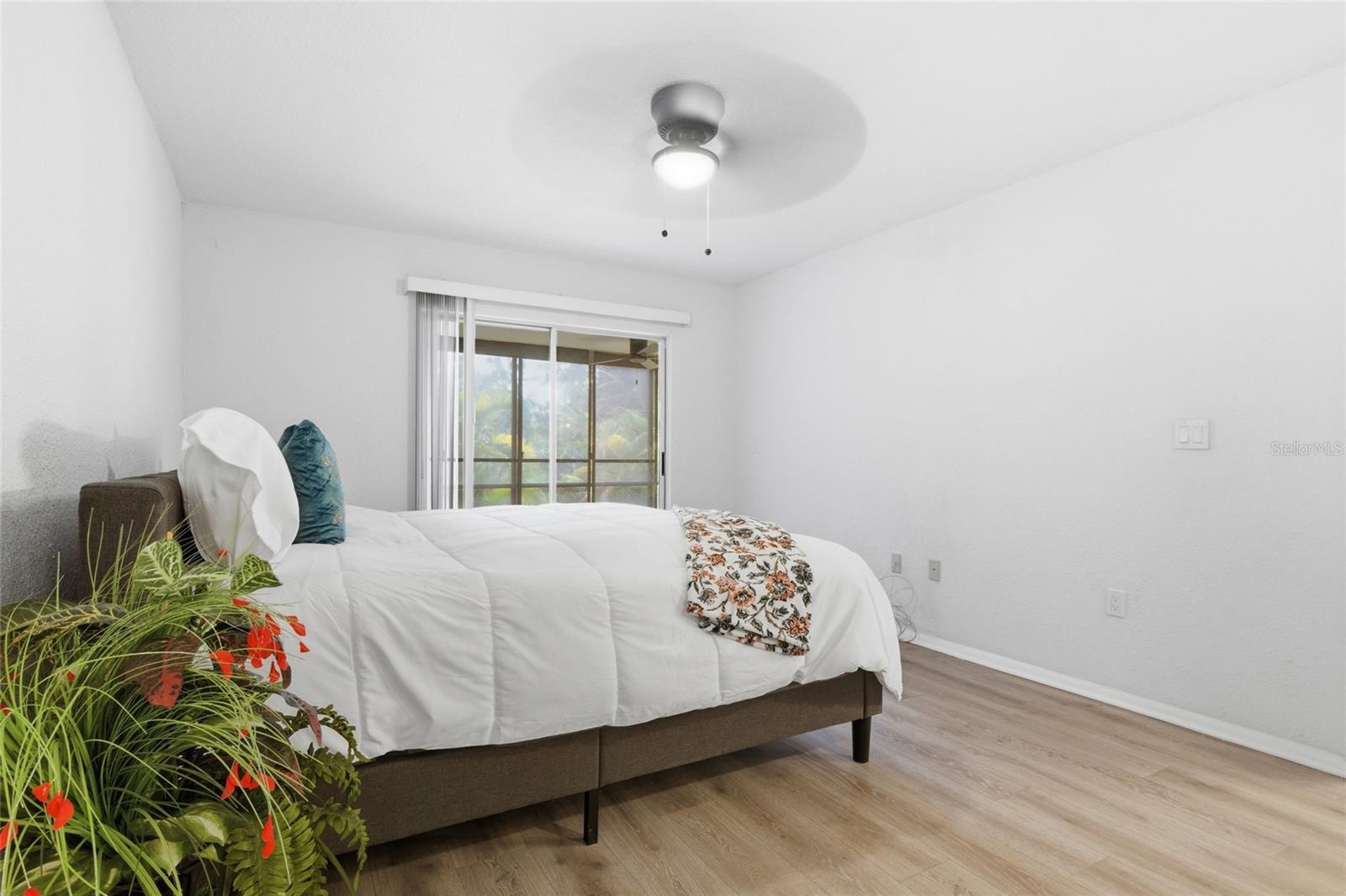 FIDDLERS GREEN PH 01 BLDG 08 - Residential