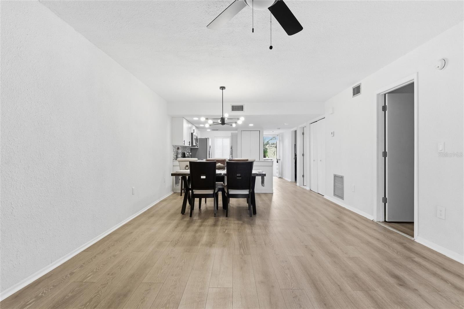 FIDDLERS GREEN PH 01 BLDG 08 - Residential