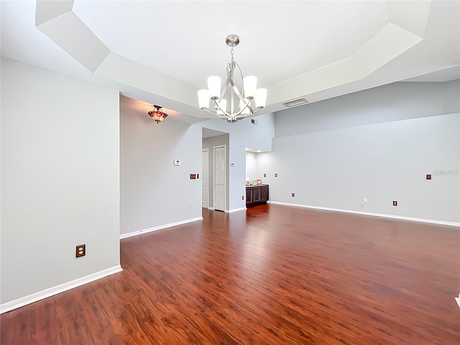 RACQUET CLUB VILLAS AT HEATHROW 1 - Residential