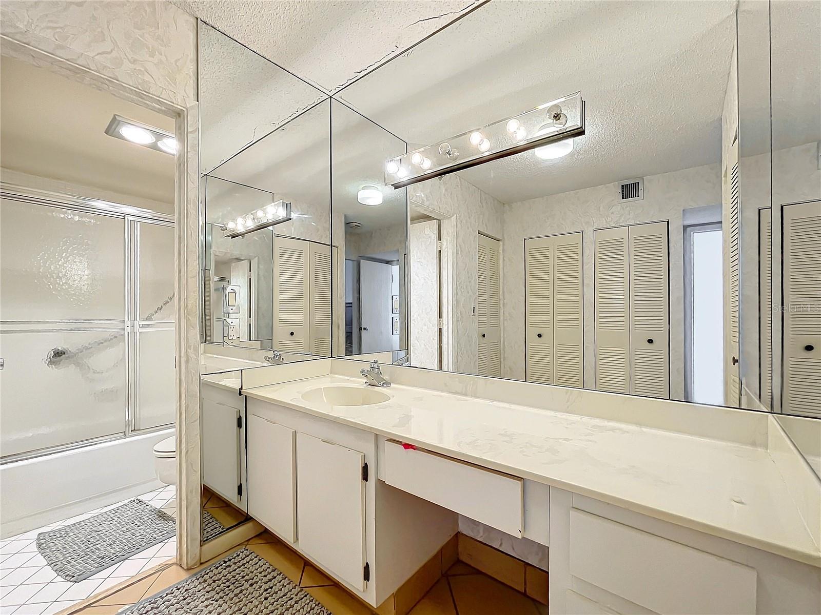 DELVISTA TOWERS CONDO - Residential