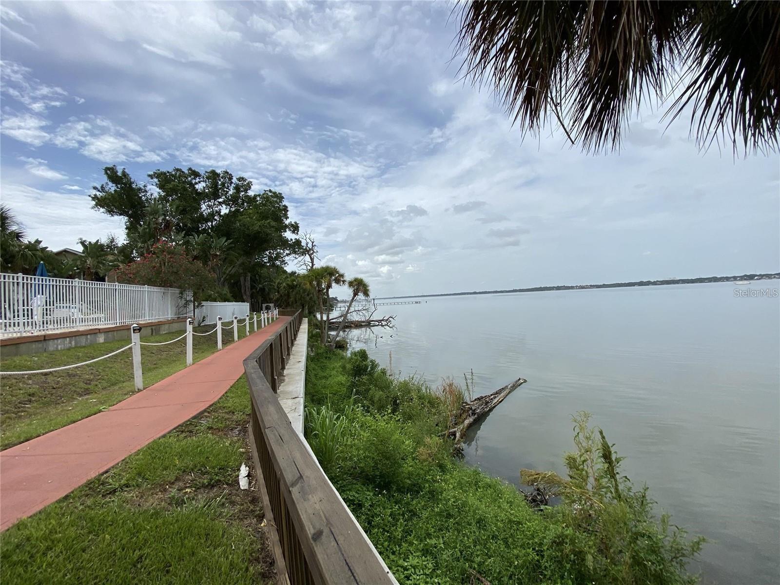 SUNSET BAY - Residential