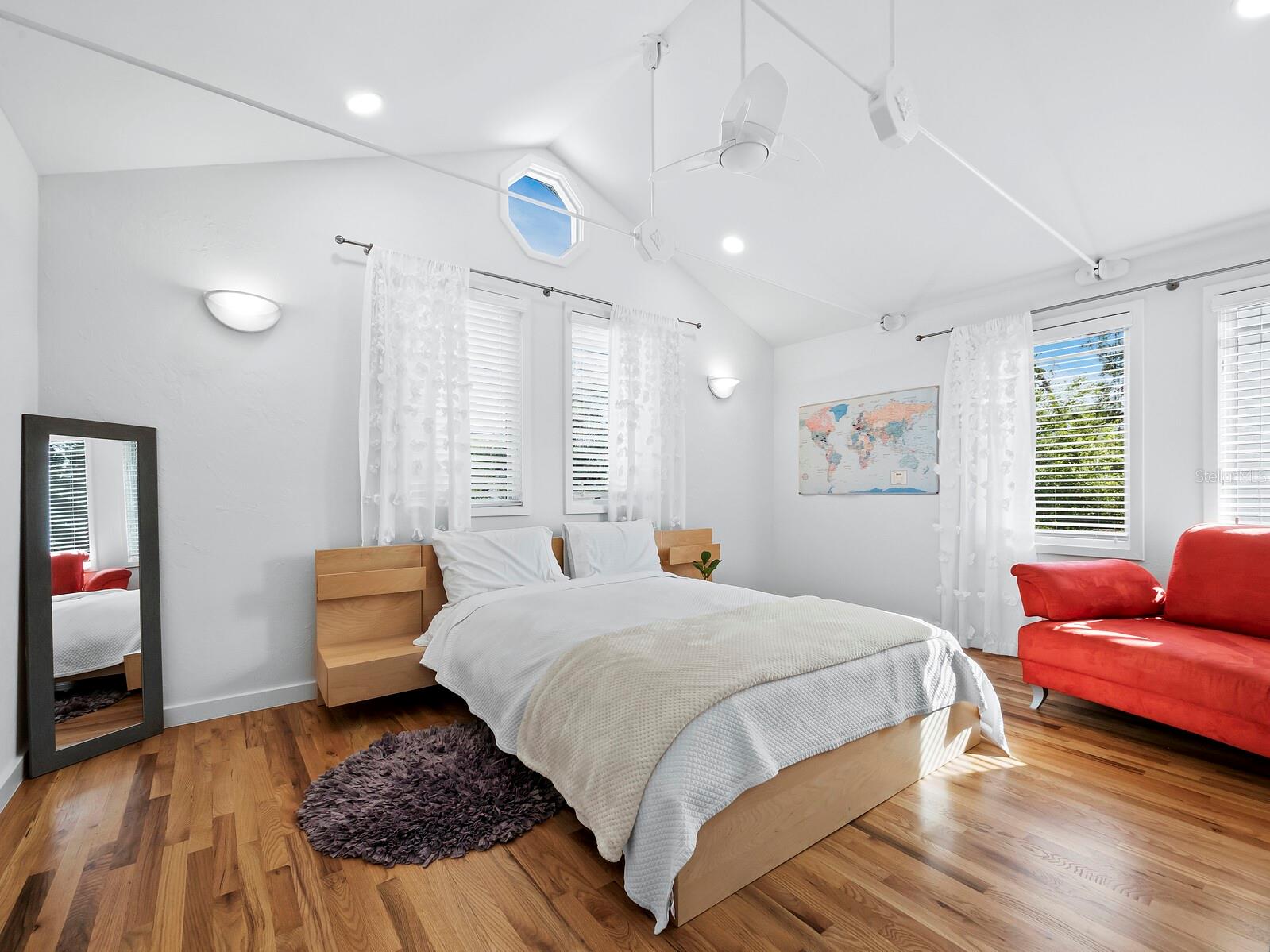 MORTON TERRACE - Residential