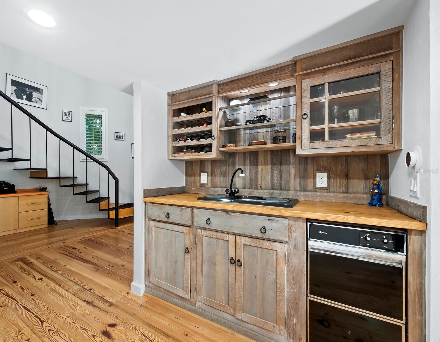 MORTON TERRACE - Residential