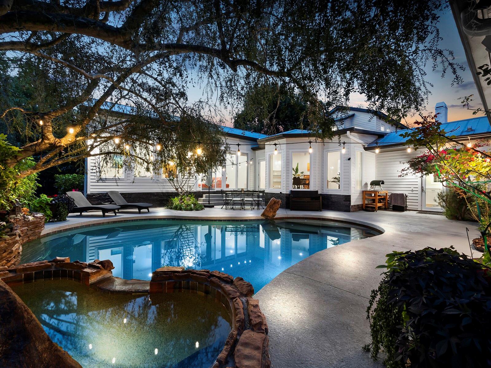 MORTON TERRACE - Residential