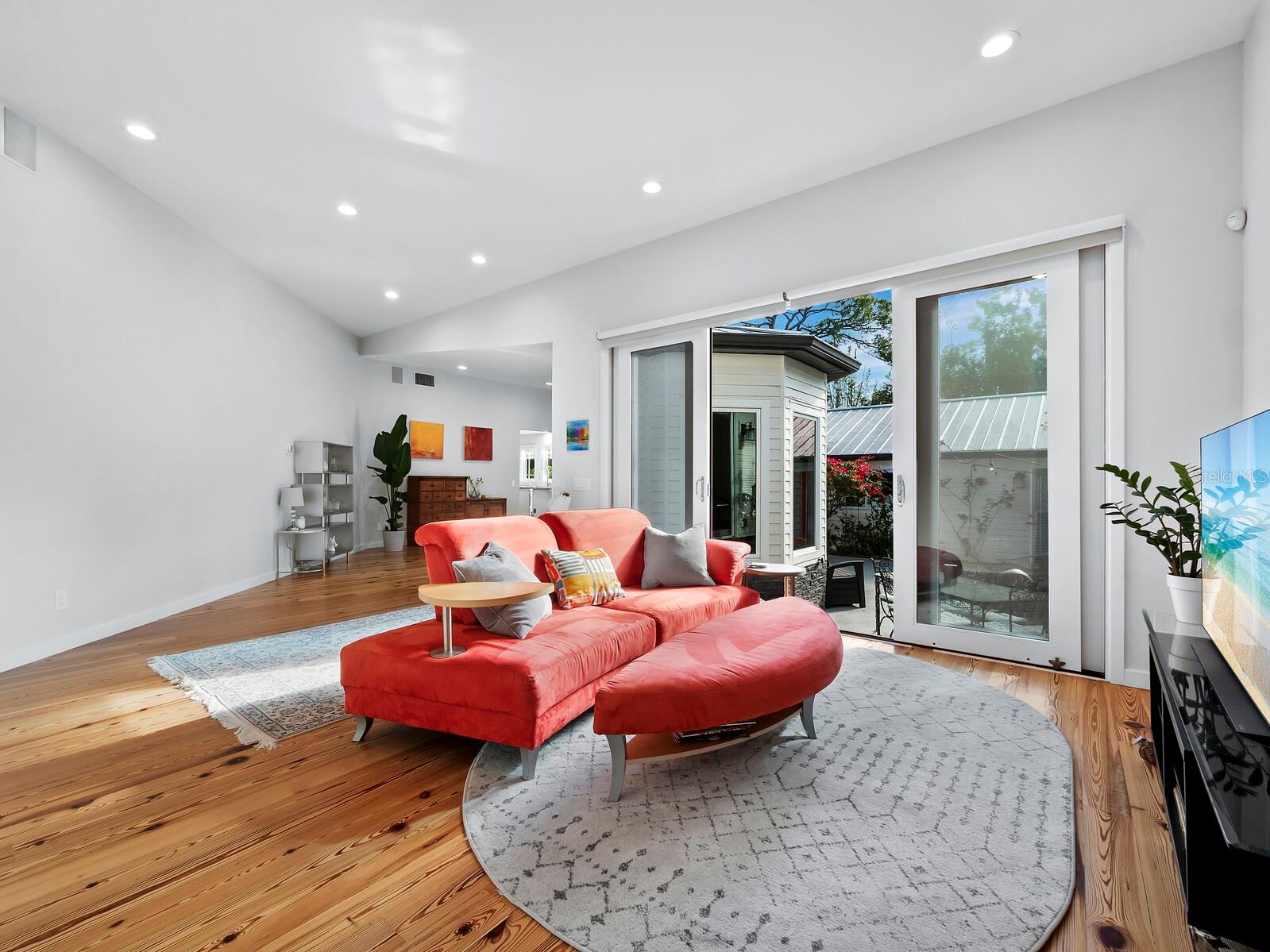 MORTON TERRACE - Residential