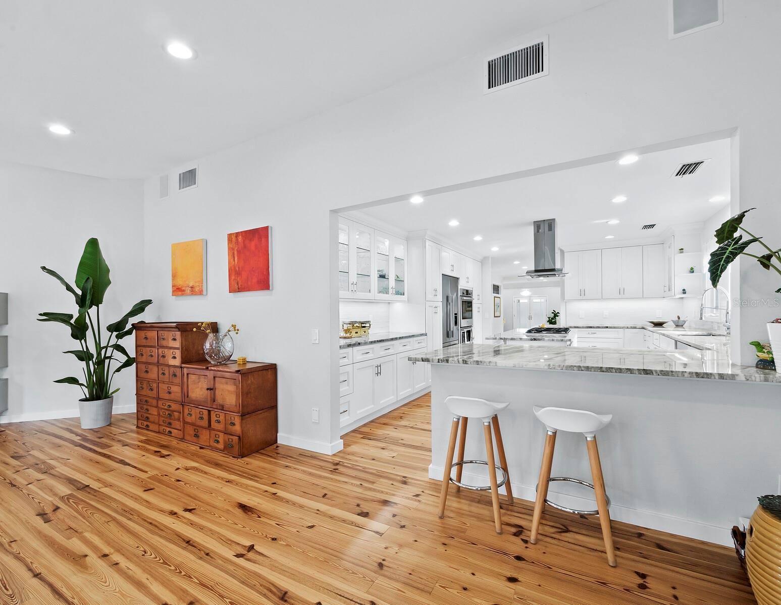 MORTON TERRACE - Residential
