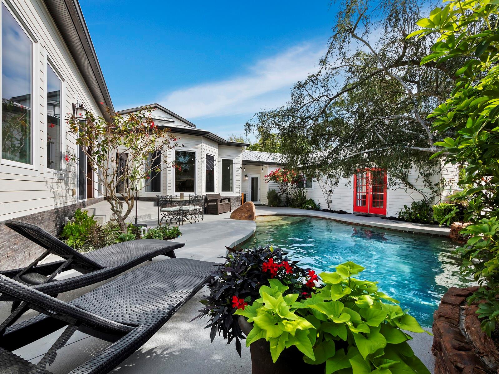 MORTON TERRACE - Residential
