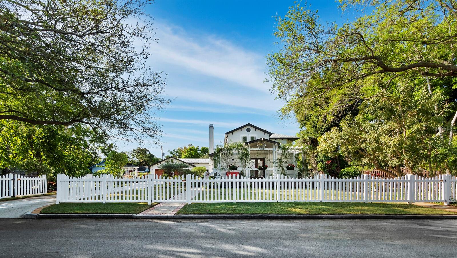 MORTON TERRACE - Residential