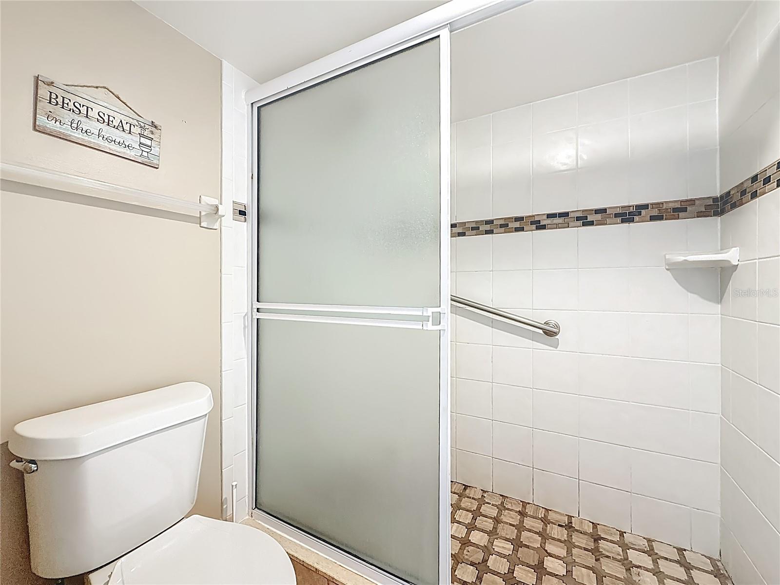 BEACH COTTAGE CONDO - Residential