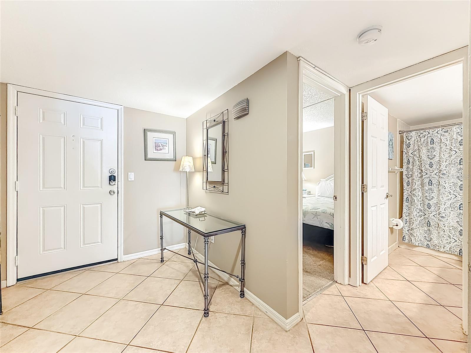 BEACH COTTAGE CONDO - Residential
