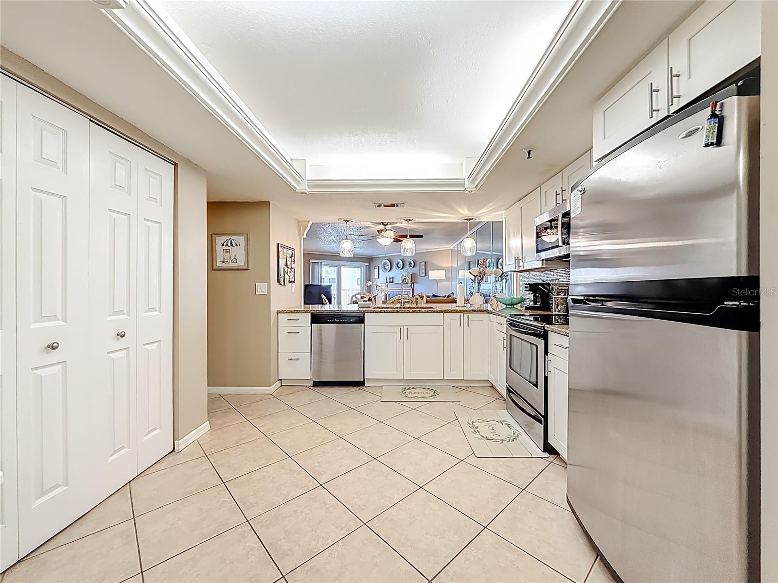 BEACH COTTAGE CONDO - Residential