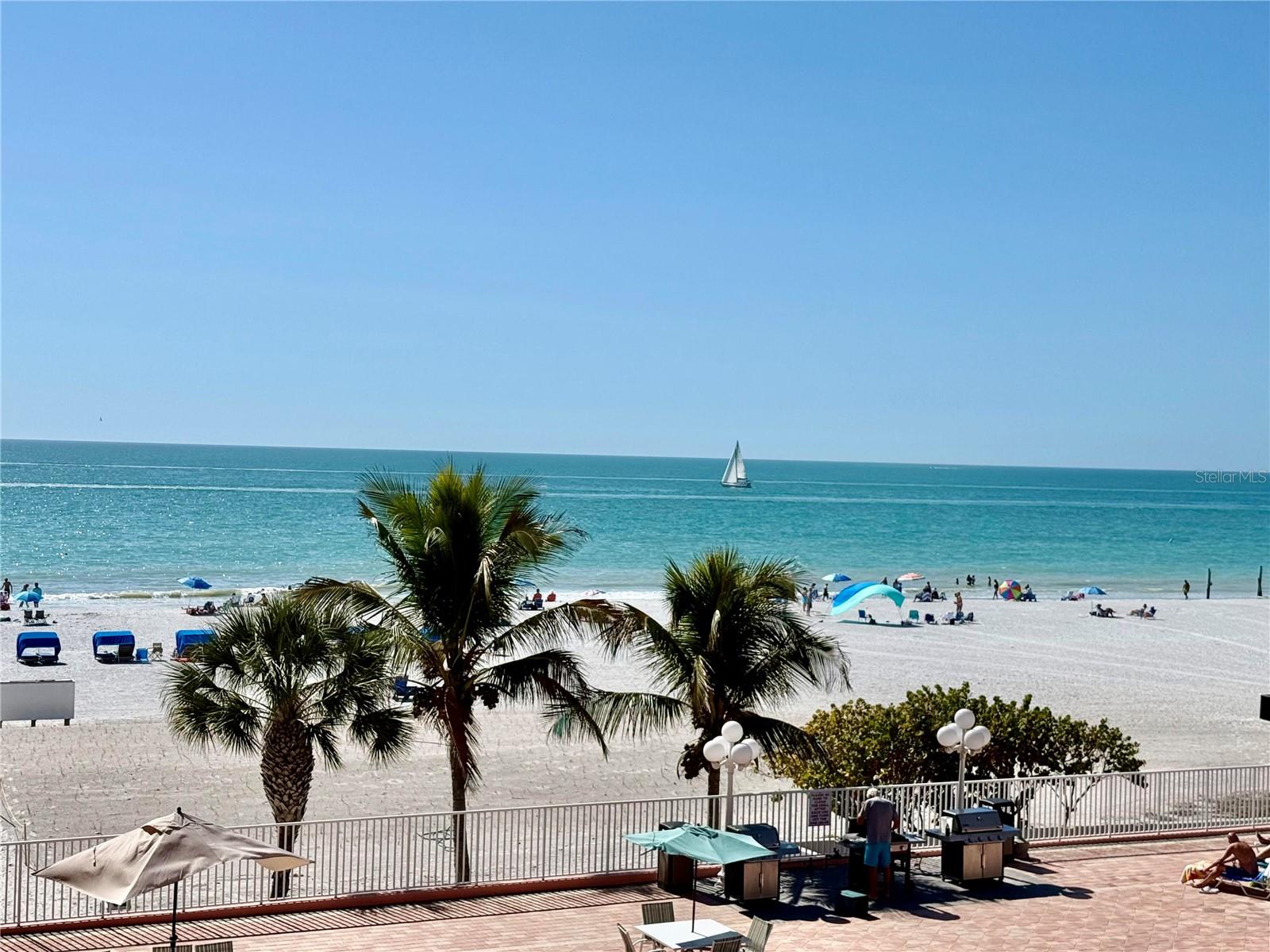 BEACH COTTAGE CONDO - Residential