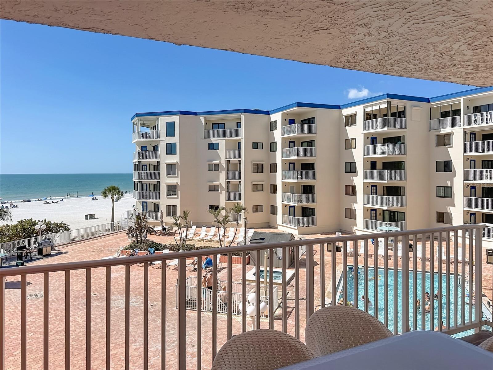 BEACH COTTAGE CONDO - Residential