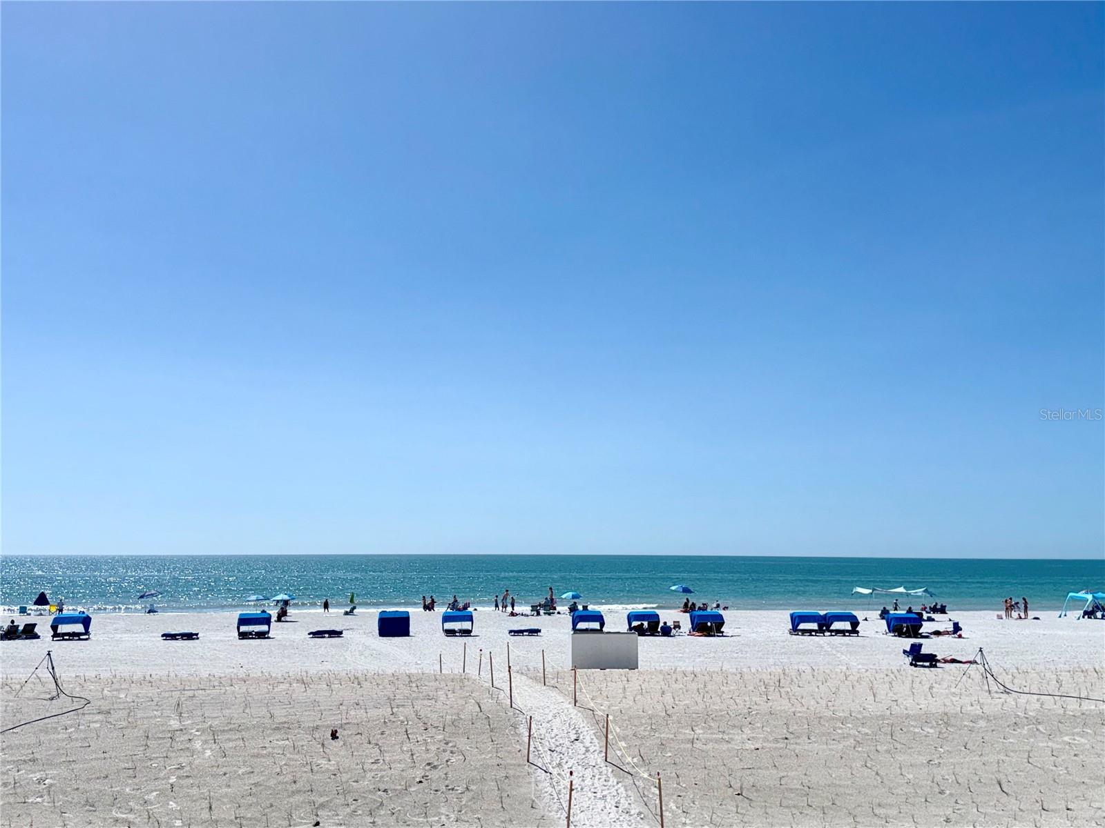 BEACH COTTAGE CONDO - Residential