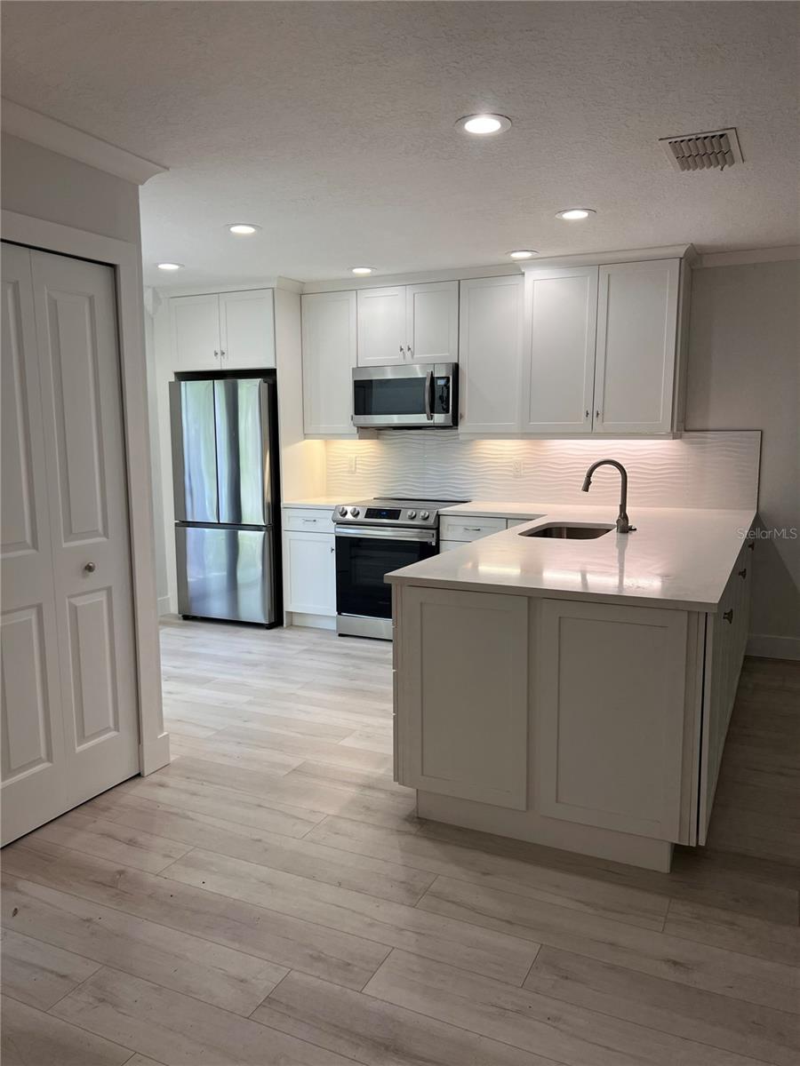 STRATHMORE GATE EAST - Residential