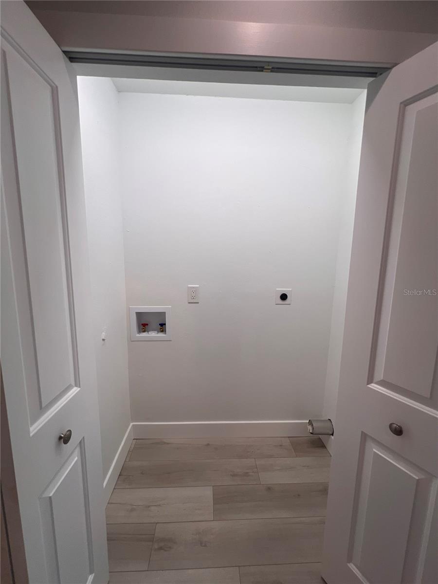 STRATHMORE GATE EAST - Residential