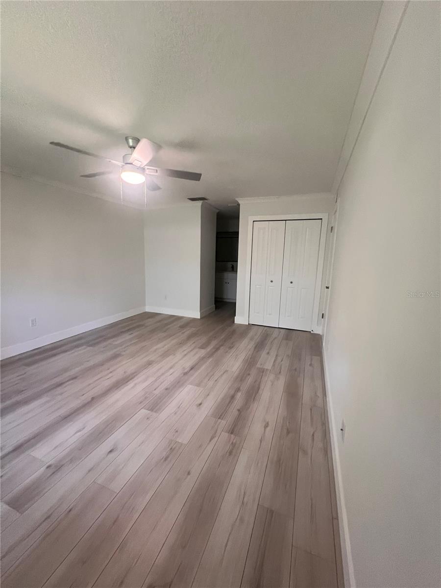 STRATHMORE GATE EAST - Residential