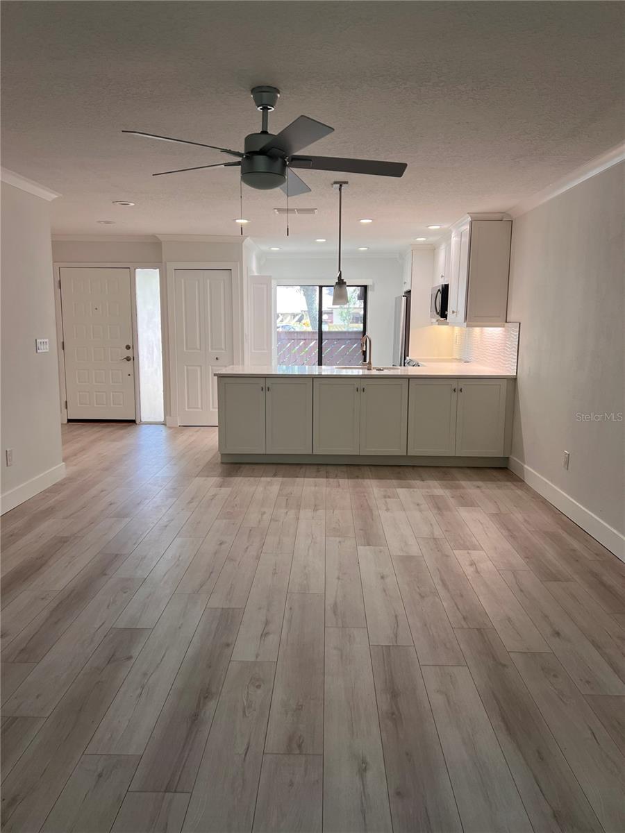 STRATHMORE GATE EAST - Residential