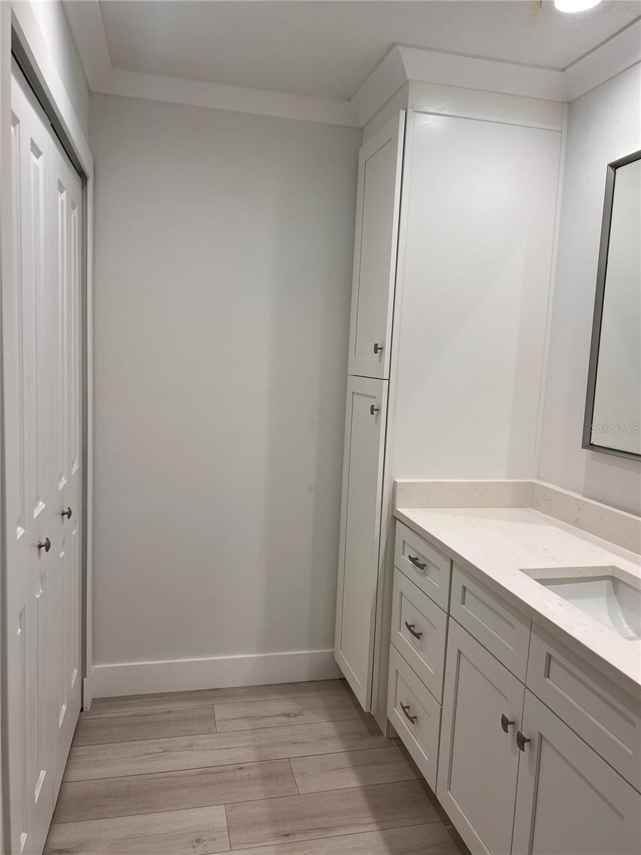 STRATHMORE GATE EAST - Residential