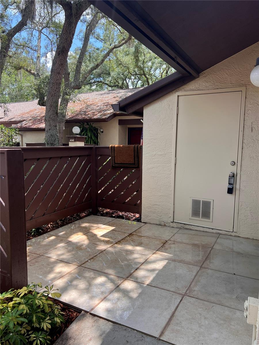 STRATHMORE GATE EAST - Residential