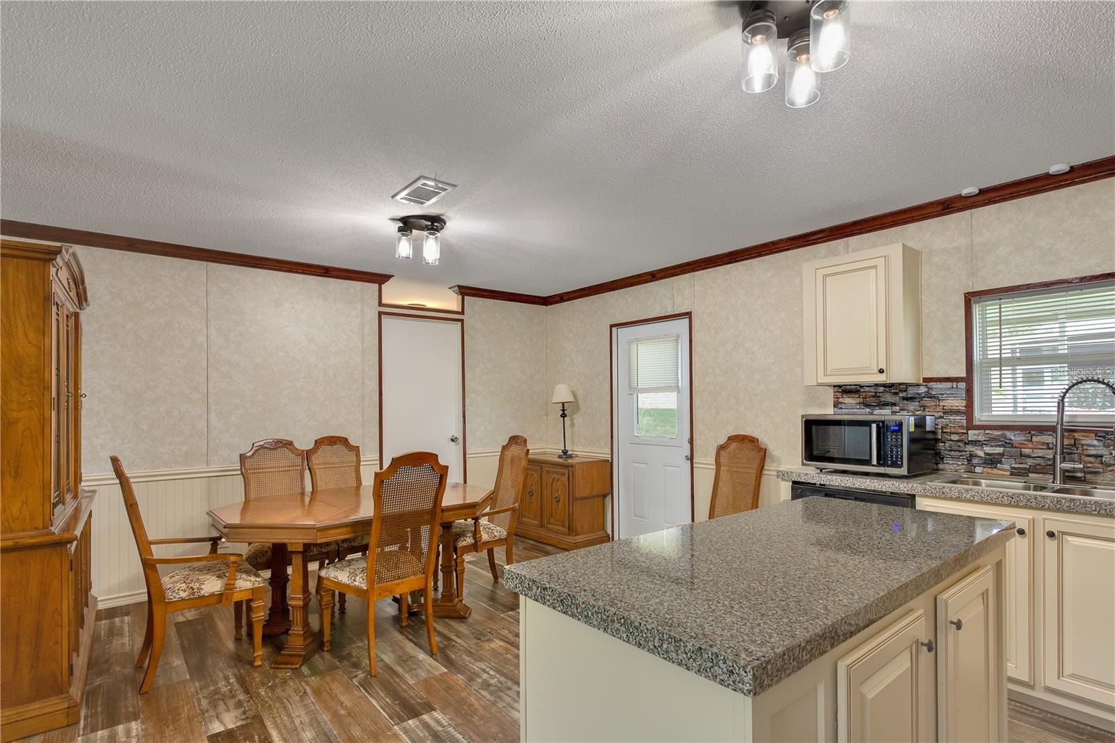 ZELLWOOD STATION COOP MH PARK - Residential