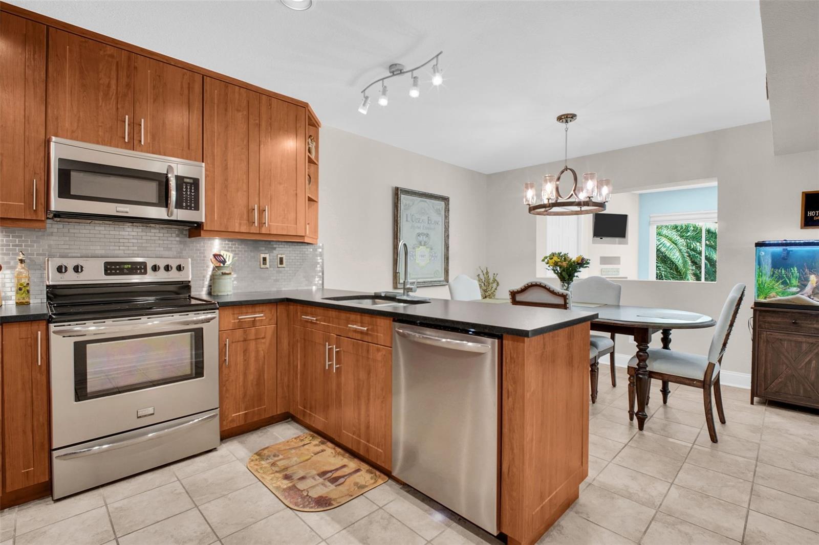 FEATHER COVE - Residential