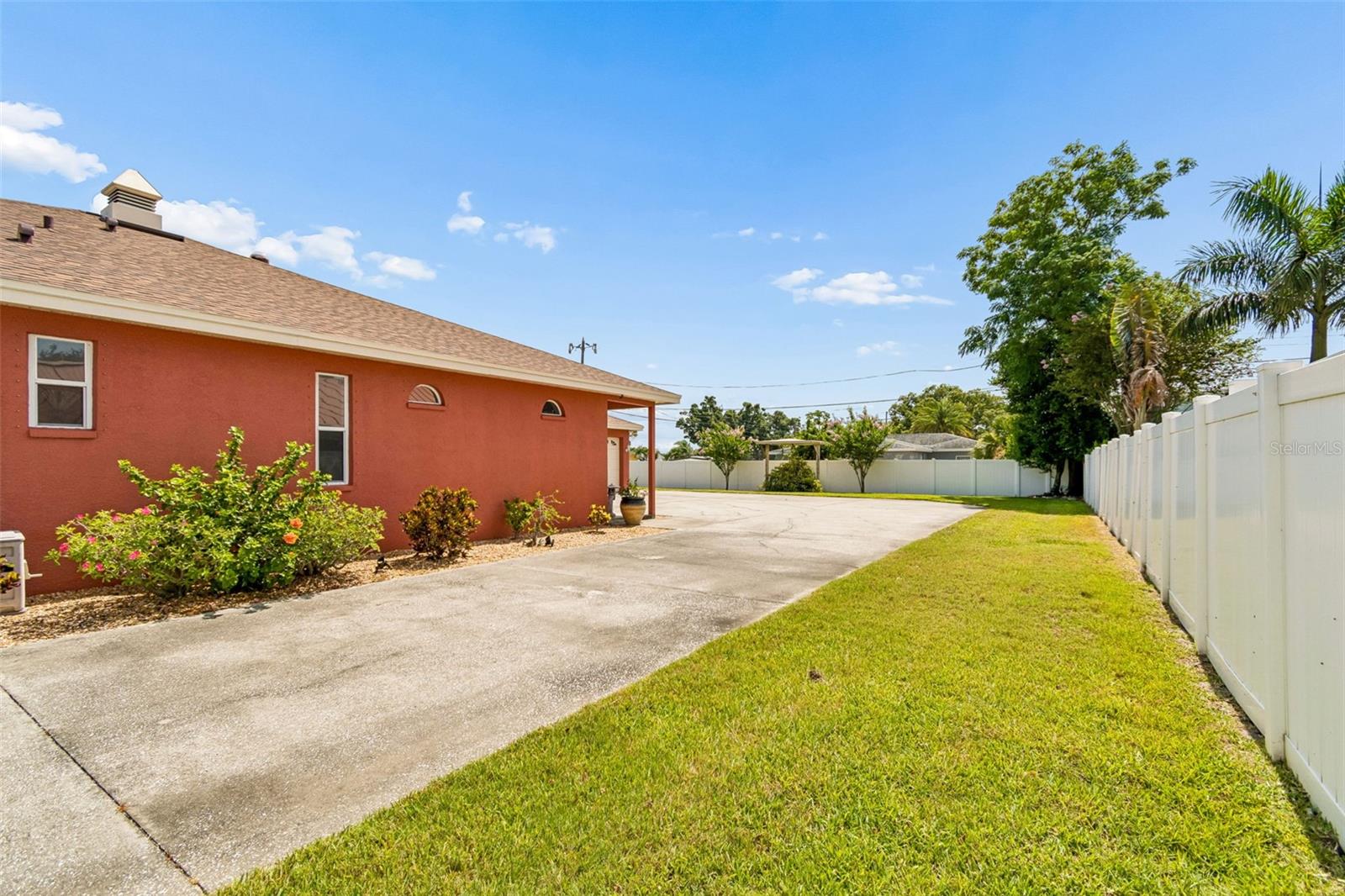 BOULEVARD WOODLANDS - Residential