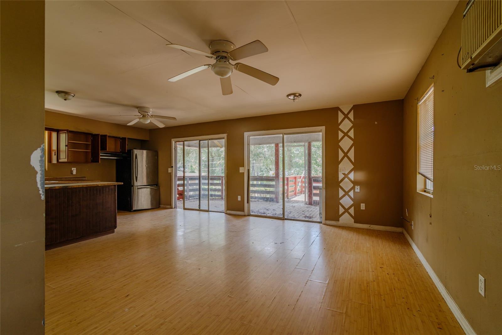 OCALA PARK ESTATE - Residential
