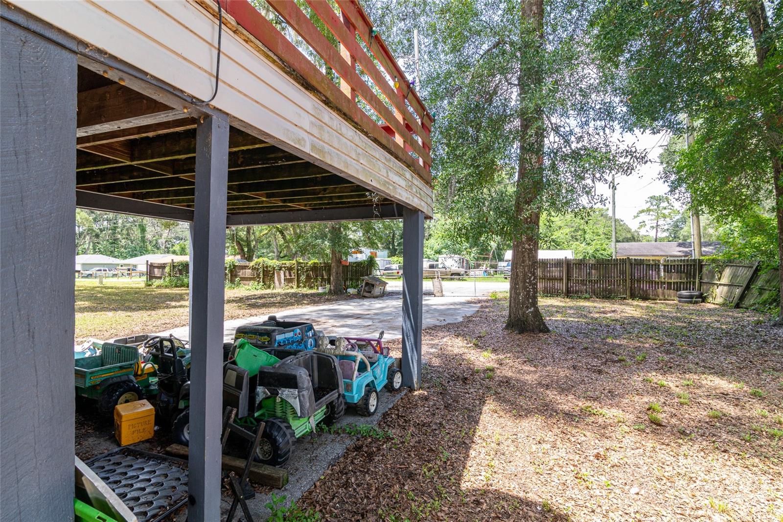 OCALA PARK ESTATE - Residential
