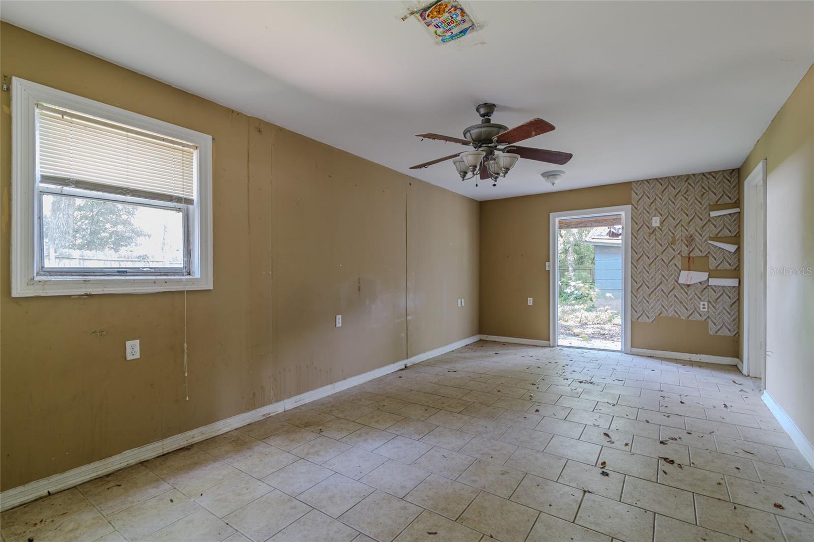 OCALA PARK ESTATE - Residential
